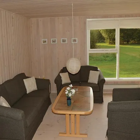 Three-bedroom Holiday In Saby Lyngså